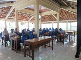 Bimtek peningkatan kapasitas pengurus BUMKal Raharjo