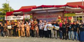 Lomba Gunungan Tradisional di Komplek UPT Taman Budaya Gunungkidul 